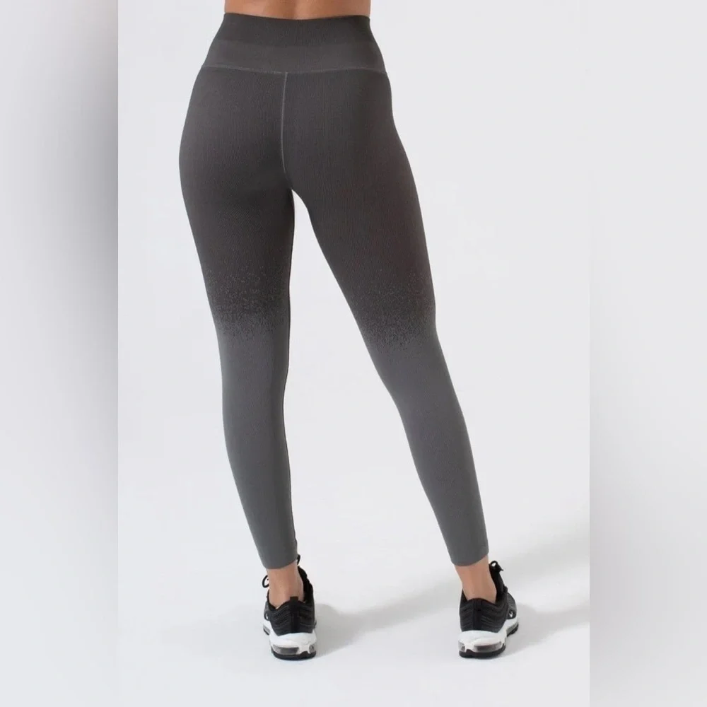 NUX High Waist Ombre Leggings - Picture 9 of 10